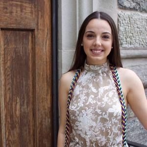 Meet your Posher, Nicole